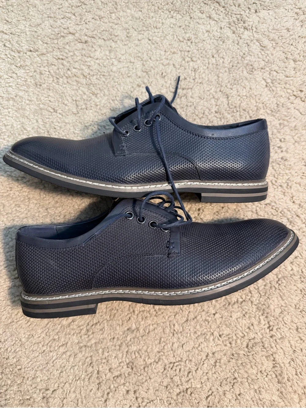 Zanzara Men’s Navy Textured Lace-Up Dress Shoes